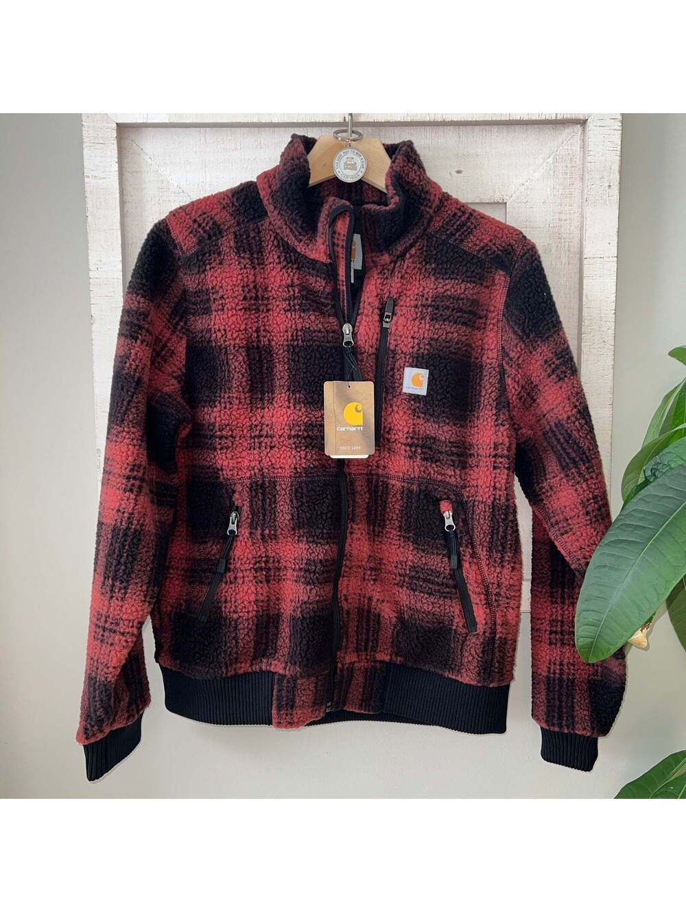 NWT women’s plaid Carhartt Sherpa jacket S